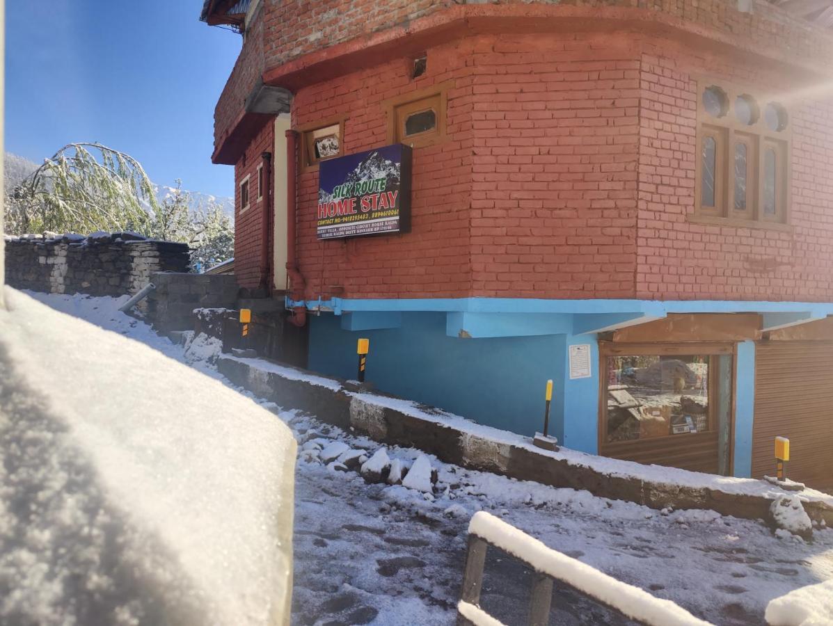 Silk Route Home Stay Kalpa Buitenkant foto
